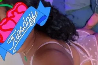 curvaceous, queen 🧚🏽🍭🎬 - Image 1