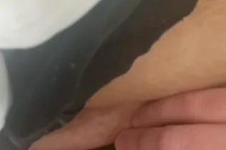 traveling only with a deposit saw him he had tattooed on his arm🔥🔥 I'm not hosting YA FAVORI BBW👀🫶🥰😜💦 - Image 11